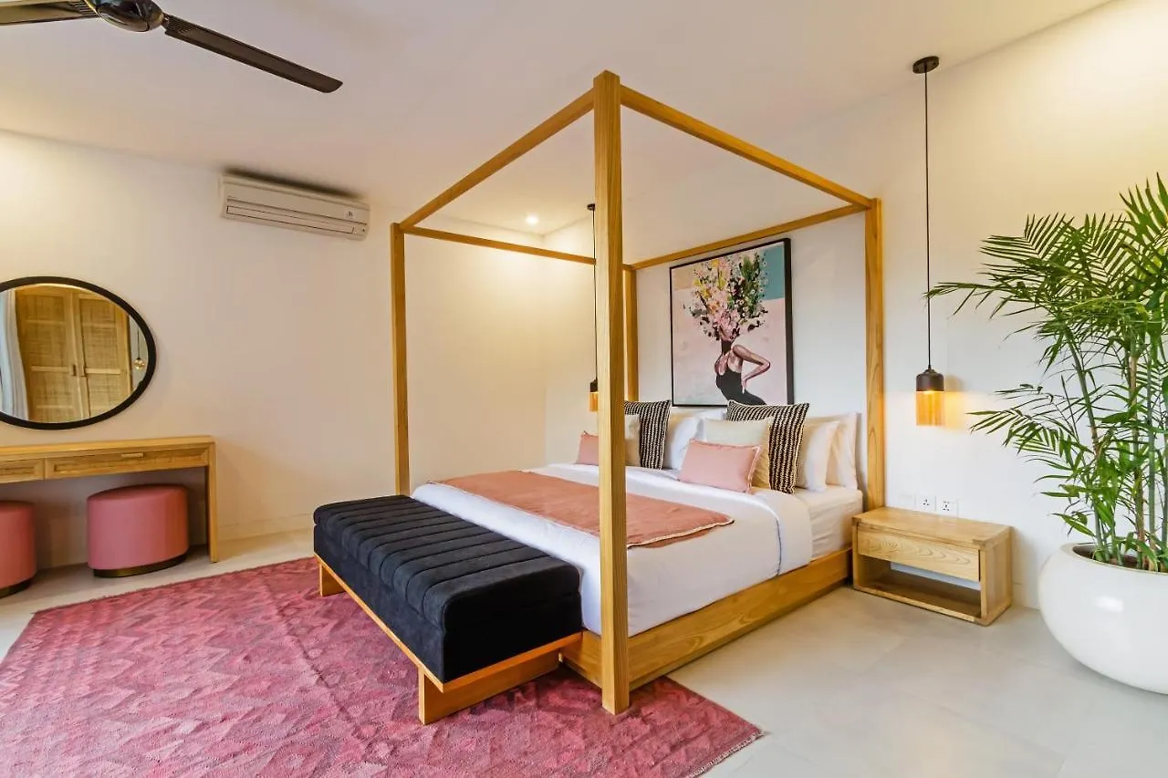 The Botanical 6 Bed Luxury 900 Meter From Beach Seminyak  Seminyak (Bali)