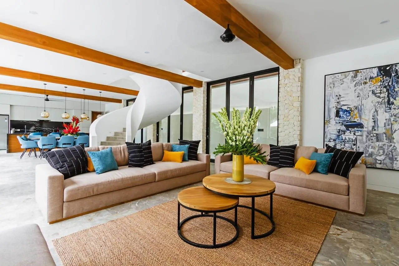 The Botanical 6 Bed Luxury 900 Meter From Beach Seminyak  Seminyak (Bali)