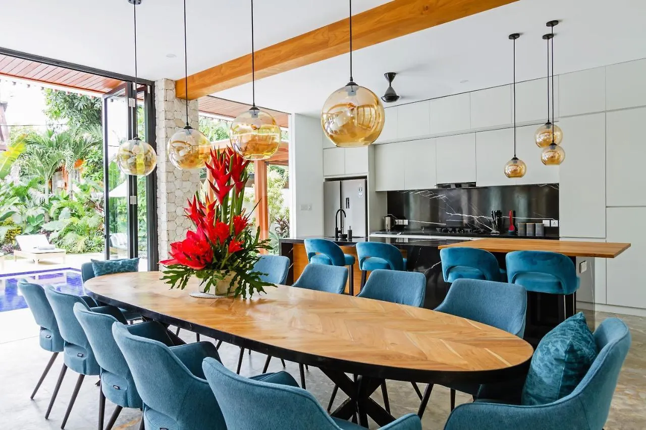 The Botanical 6 Bed Luxury 900 Meter From Beach Seminyak 0*,  Indonésie