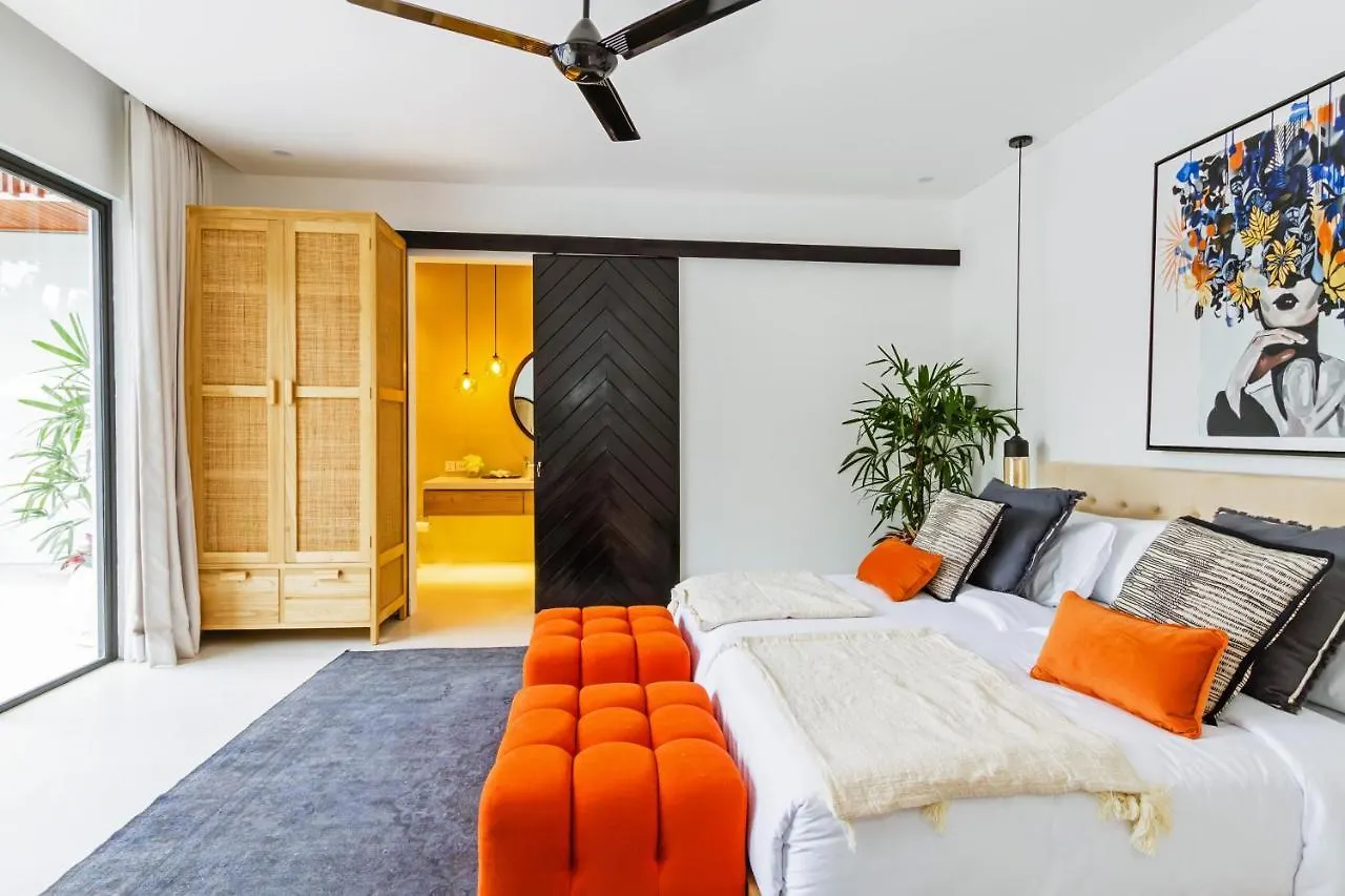 The Botanical 6 Bed Luxury 900 Meter From Beach Seminyak Indonésie